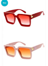 Load image into Gallery viewer, Luxury Sunglasses

