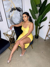 Load image into Gallery viewer, High Rise Dress
